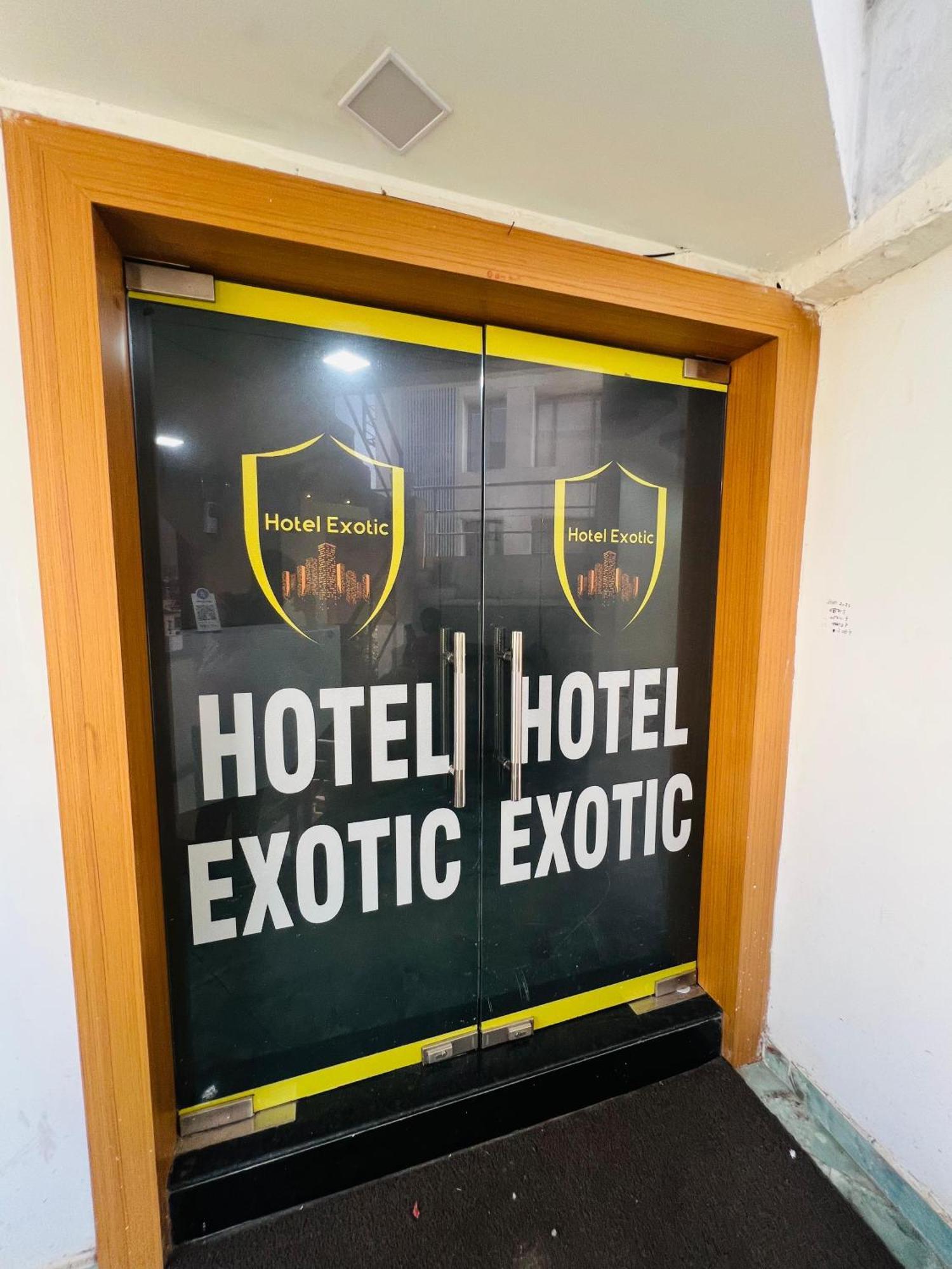 Hotel Exotic Ahmedabad Ngoại thất bức ảnh
